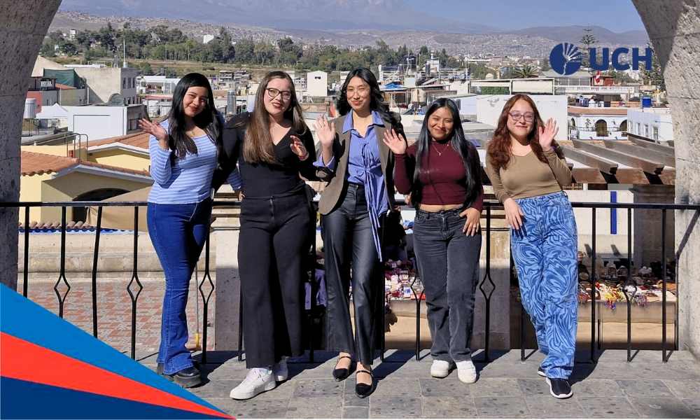 Cinco estudiantes de Psicología UCH brillan en Congreso Internacional en Arequipa